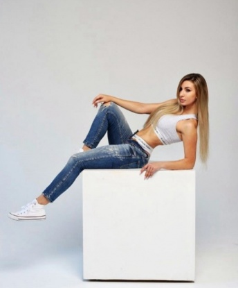 Анкета проститутки Карина - город Гулли, 23 года, №8236